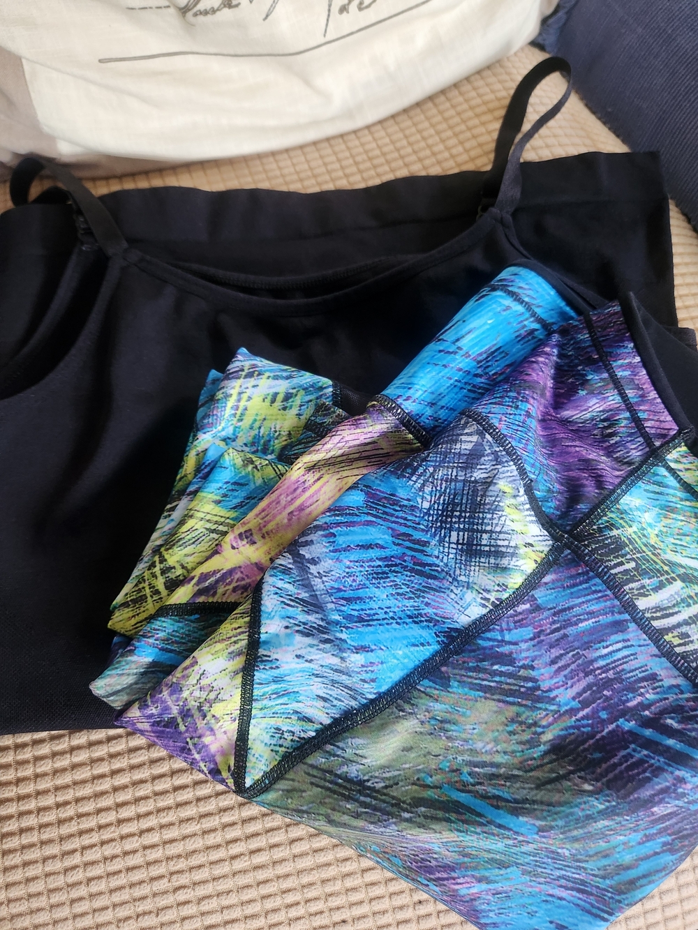 SAEJIOUS UPF+ leggings SIZE L with EMPETUA shapewear TOP size L/xl Lot